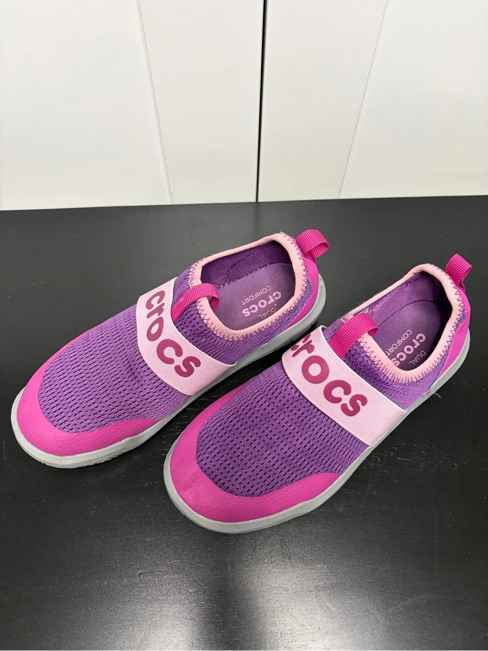 CROCS slip design